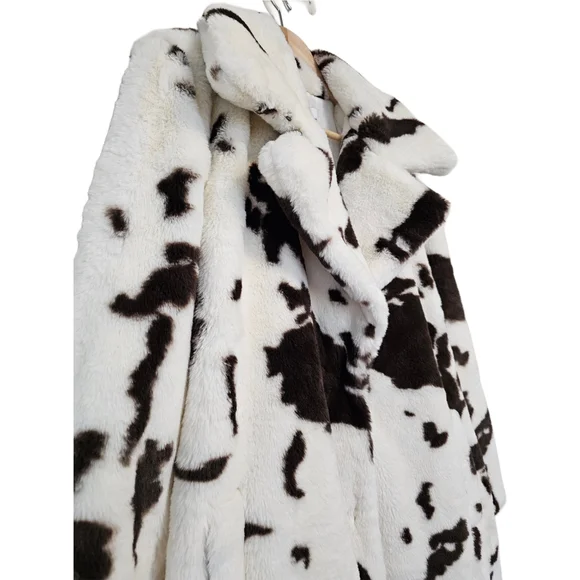 NWT Faux Fur Coat – Cow Print – Size L - Picture 2 of 11